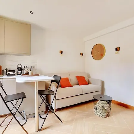 アパート 36 2 People Eiffel Tower パリ